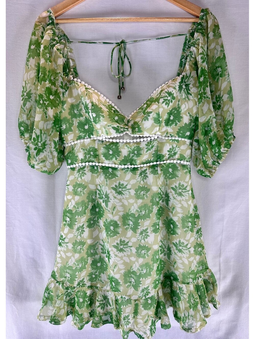 Hello Molly Size 6 Green Floral Cutout Puff-Sleeve Mini Dress